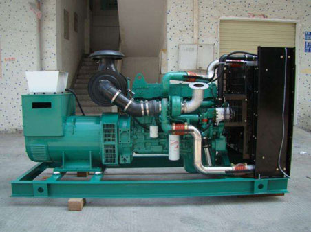 陆河1100kw康明斯柴油发电机组图片 陆河1100kw康明斯柴油发电机组图片